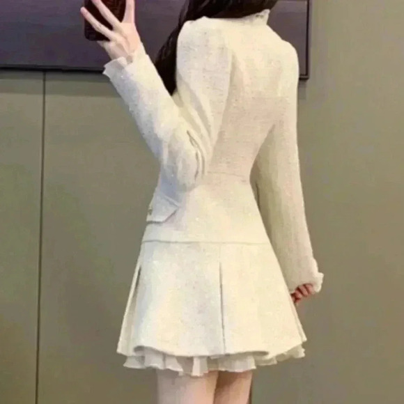 Apricot Elegant Women's Sequin Tweed Pleated Single Breasted Mini Dress - Picture 2 of 7